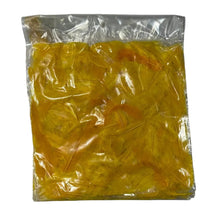 Cargar imagen en el visor de la galería, Paquete de Plumas de Pollo Pintadas para Manualidades (10 Bolsitas / 40 g aprox.)