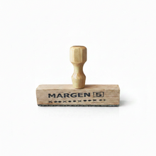 Cargar imagen en el visor de la galería, Sello de Madera para Margen Escolar (x • • x) - Sellomex