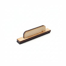 Cargar imagen en el visor de la galería, Sello de Madera para Margen Escolar (x • • x)