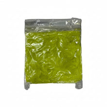 Cargar imagen en el visor de la galería, Paquete de Plumas de Pollo Pintadas para Manualidades (10 Bolsitas / 40 g aprox.)