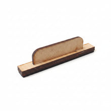 Cargar imagen en el visor de la galería, Sello de Madera para Margen Escolar (x • • x)